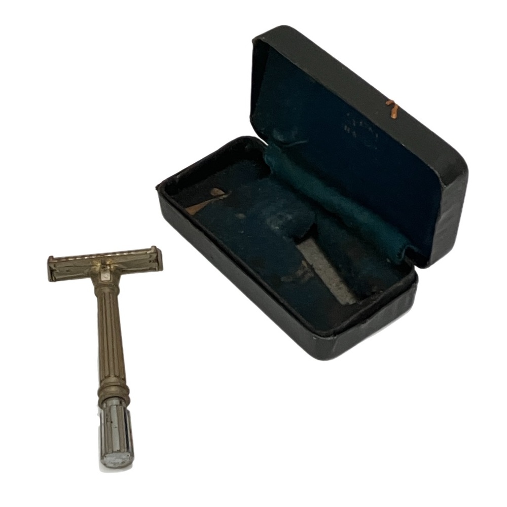 Vintage Gem Razor in Case - Picture 2 of 5